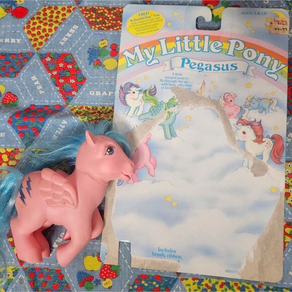 Vintage My Little Pony Pegasus *Firefly* with Original Backing Board - Picture 2 of 3